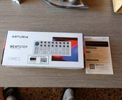 Arturia Beatstep
 - Image