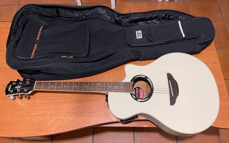 YAMAHA APX 500 II VW - Chitarra elettroacustica - Imagen por defecto