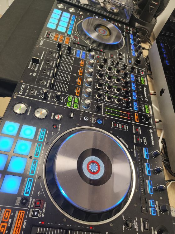 Controladora Pioneer ddj-rz - Imagen por defecto