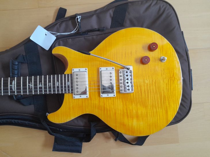 PRS Santana SE - Imagen por defecto