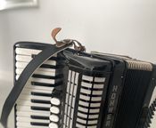 HOHNER accordion CONCIERTO III S model
 - Image
