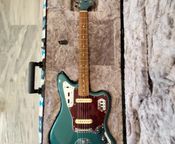 Fender Vintera '60s Jaguar with Pau Ferro Fretboard
 - Image