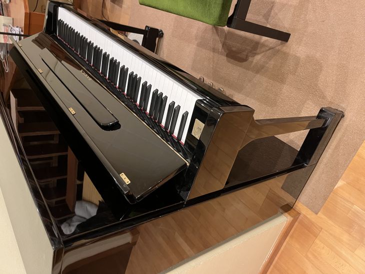 Piano vertical Samick Modelo JS-115 - Bild4