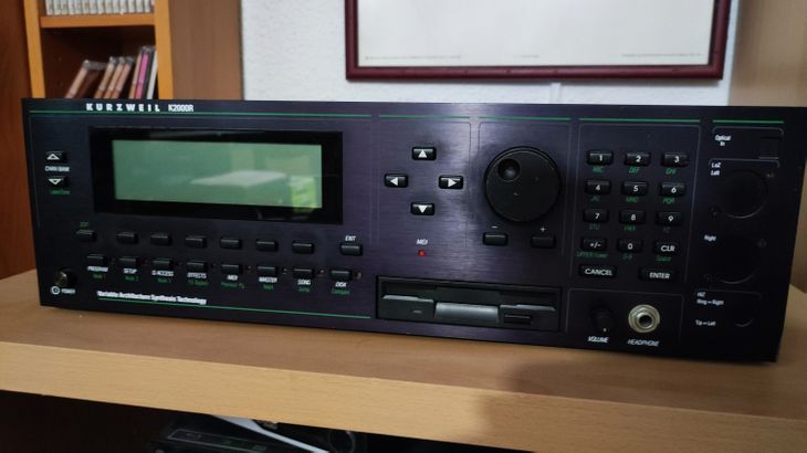 Kurzweil k2000R - Imagen2