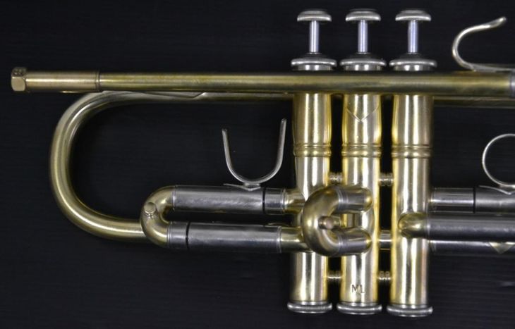 Trompeta Bach Stradivarius pabellón 37 – 25O - Imagen6