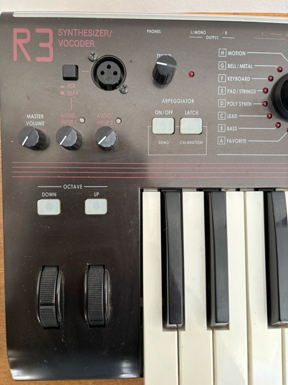 KORG R3 - Image6