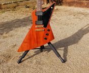 Gibson Explorer Nat.
 - Image