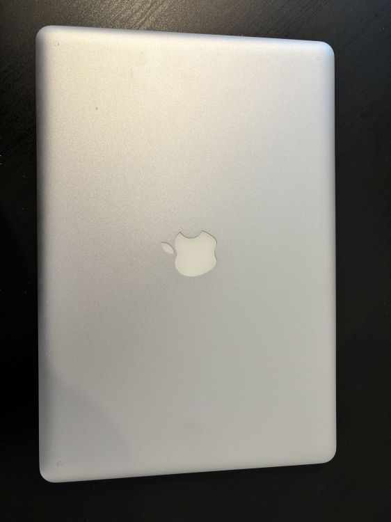 Mac Book Pro 15-inch Mid 2010 - Image2