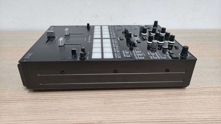 Pioneer DJ DJM-S7 - Imagen5