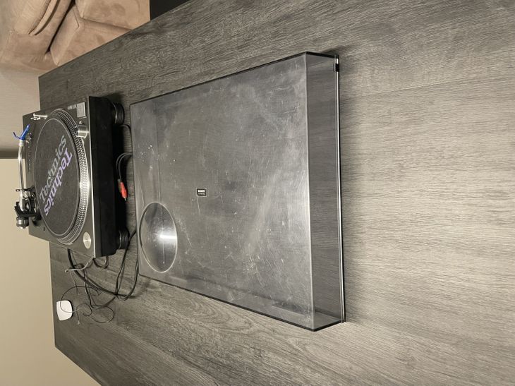Technics 1210 MK5 Está en buenas condiciones, con - Imagen2
