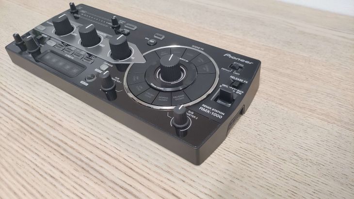 Pioneer RMX-1000 - Bild3