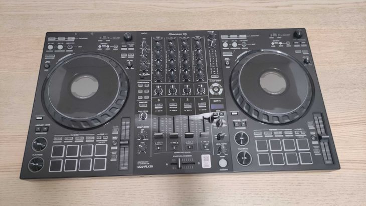 Pioneer DJ DDJ-FLX10 - Imagen por defecto