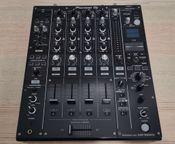 Pioneer DJ DJM-900 NXS2 con decksaver
 - Immagine