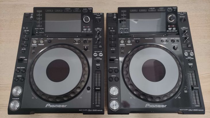 2x Pioneer CDJ-2000 Nexus - Imagen por defecto