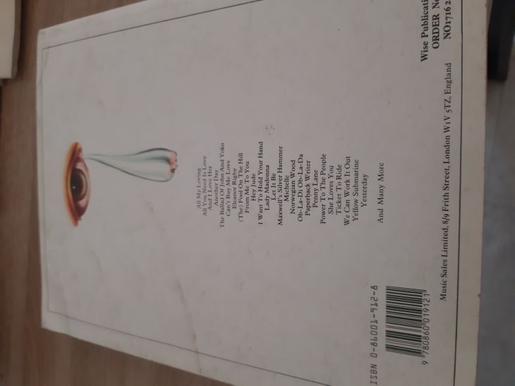 Livre de partitions originales the Beatles - Imagen2