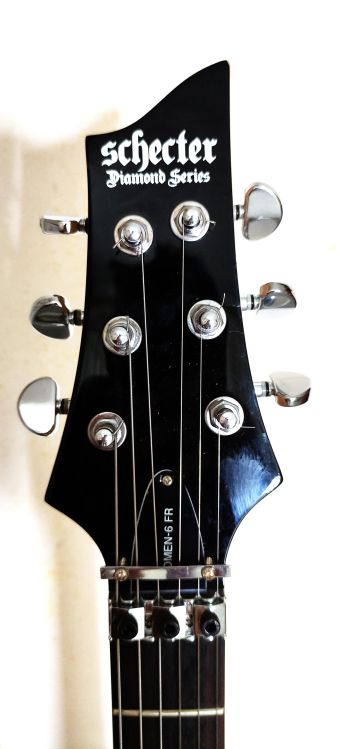 Guitarra electrica Schecter Omen 6 FR-BLK - Imagen4