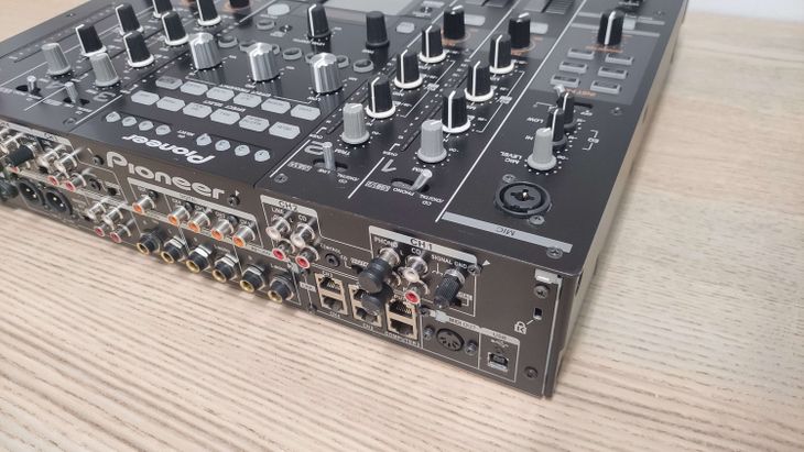 Pioneer DJM-2000NXS - Imagen5