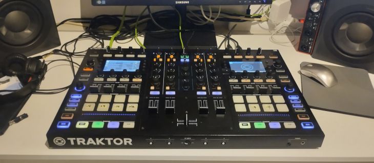 Traktor S8 - Image2