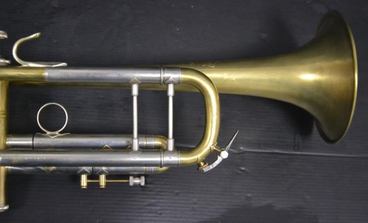 Trompeta Bach Stradivarius pabellón 37 RawBrass - Imagen4