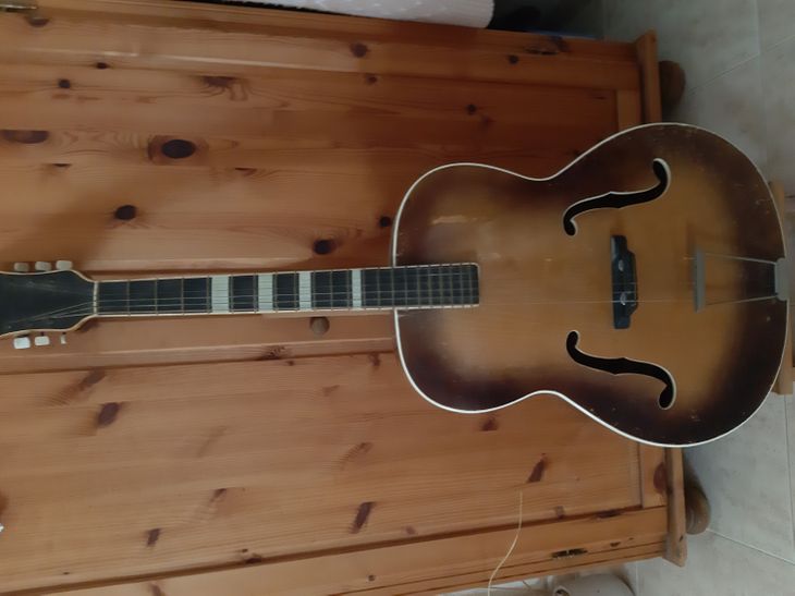 Bonita Guitarra antigua Arnold Hoyer, ano 1957 - Immagine5