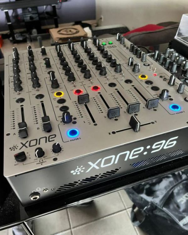 Xone 96 + decksaver - Imagen por defecto