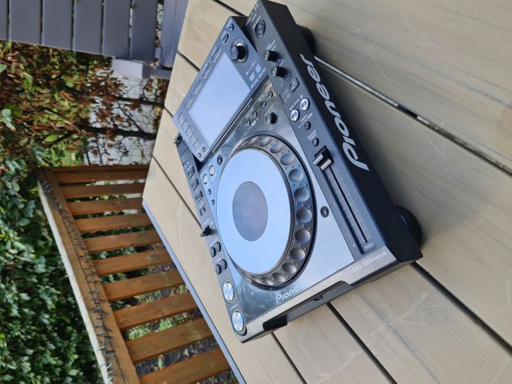 Cdj2000 nexus + flightcase ODYUSA - Imagen por defecto