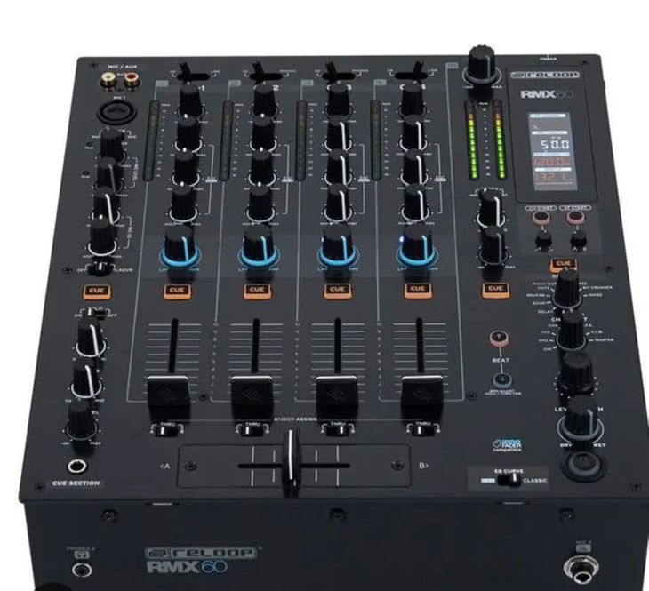 Mixer reloop usato pochissimo Vendo per inutilizzo - Imagen por defecto